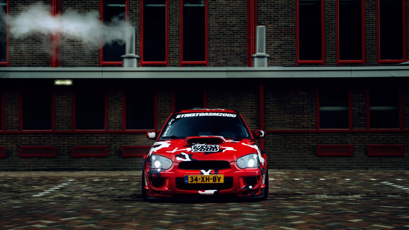 Roter Bmw m 3 Unterwegs. Wallpaper in 4687x2637 Resolution