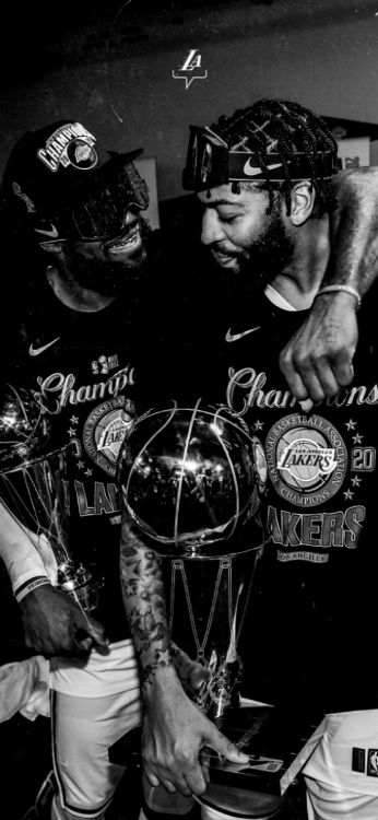 Lebron James Und Anthony Davis, Los Angeles Lakers, 201920 NBA Saison, Miami Heat, Basketball. Wallpaper in 554x1200 Resolution