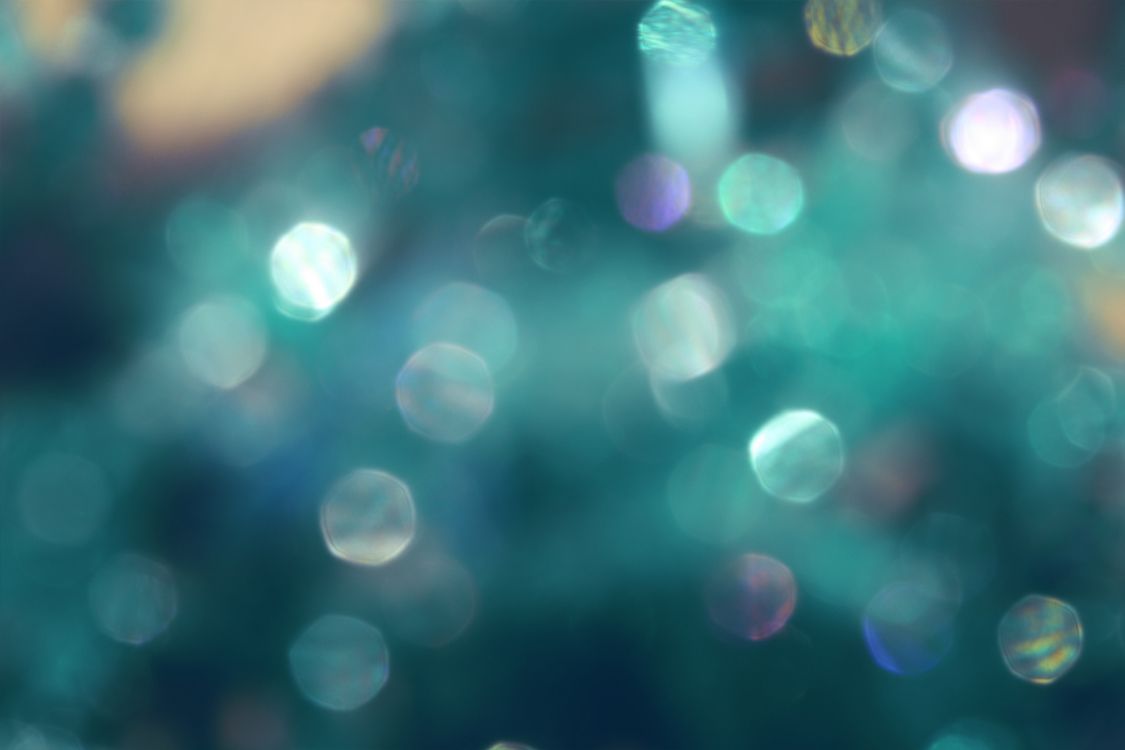 Grüne Und Weiße Bokeh-Lichter. Wallpaper in 2000x1333 Resolution