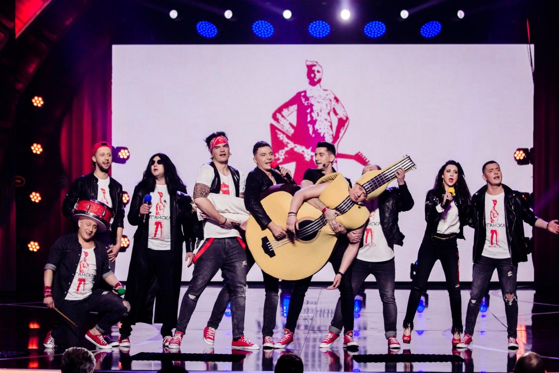 Rendimiento, Humor, Rapero, Entretenimiento, Artes Escénicas. Wallpaper in 2000x1333 Resolution